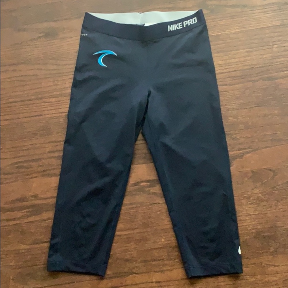 Women’s Nike Capri Leggings